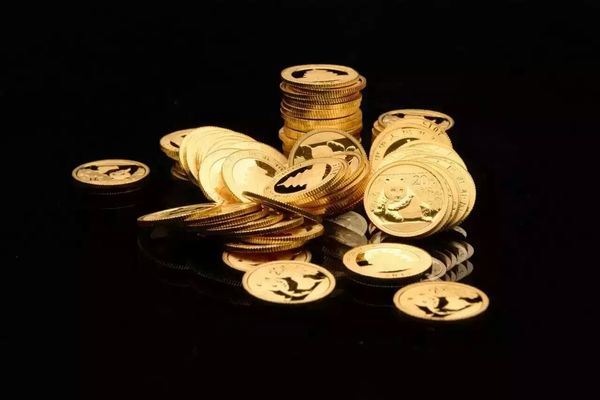 英国脱欧金价暴涨 熊猫金币再迎利好