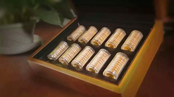 英国脱欧金价暴涨 熊猫金币再迎利好