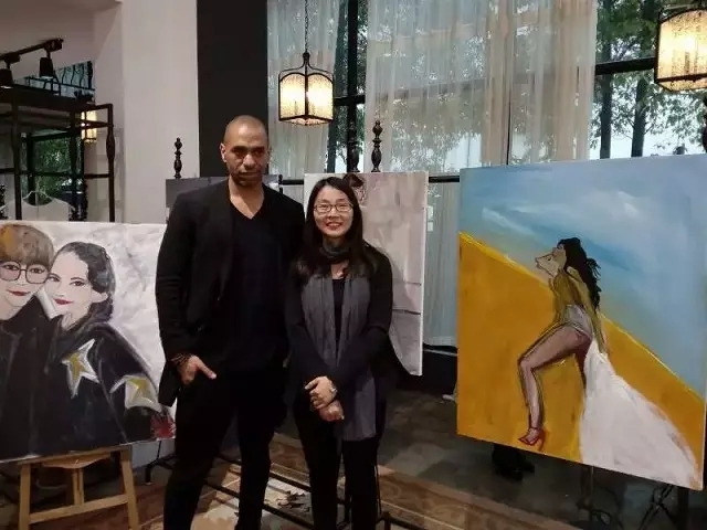 嘉兴南站收到一幅特殊的油画 背后原来藏着一段佳话