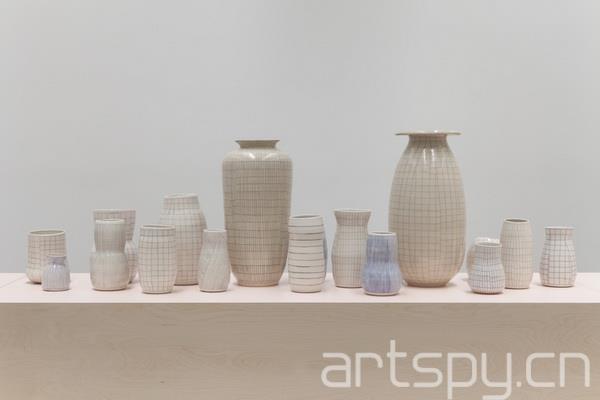 日本艺术家Shio Kusaka作品展日前在洛杉矶Blum & Poe画廊举行
