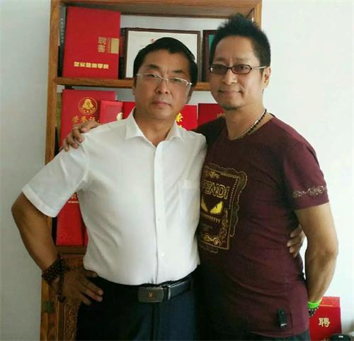 歌手金山：站在艺术高端 将爱进行到底