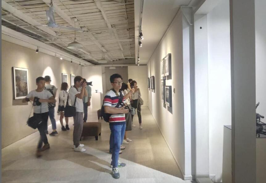 《个显·各显》画展在798艺术区熙艺术空间圆满开幕
