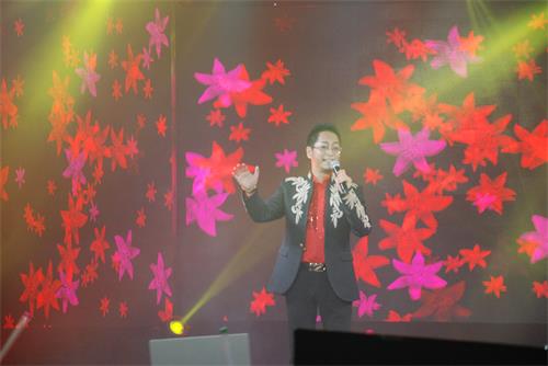 歌手金山：让爱回家明星孝行动暨全球巡演在星光大道东管演播大厅-北京站圆满举行