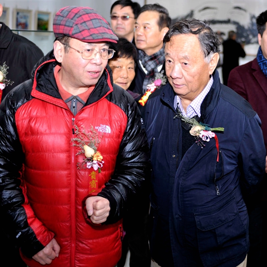 流光溢彩•盛世华章——元惺华奎摄影书画联展在青岛举行