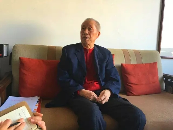 社会活动家、快乐老人石毅：心如磐石，性严毅