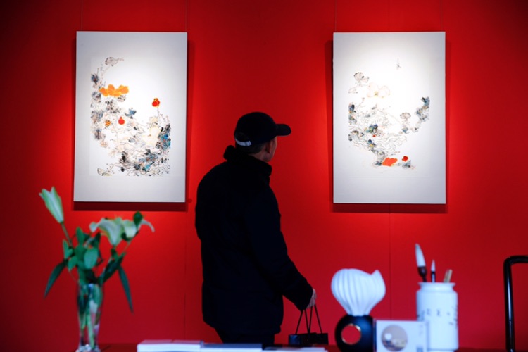 云水谣-幻荷刘三余焦墨作品展在北京东岳庙开展