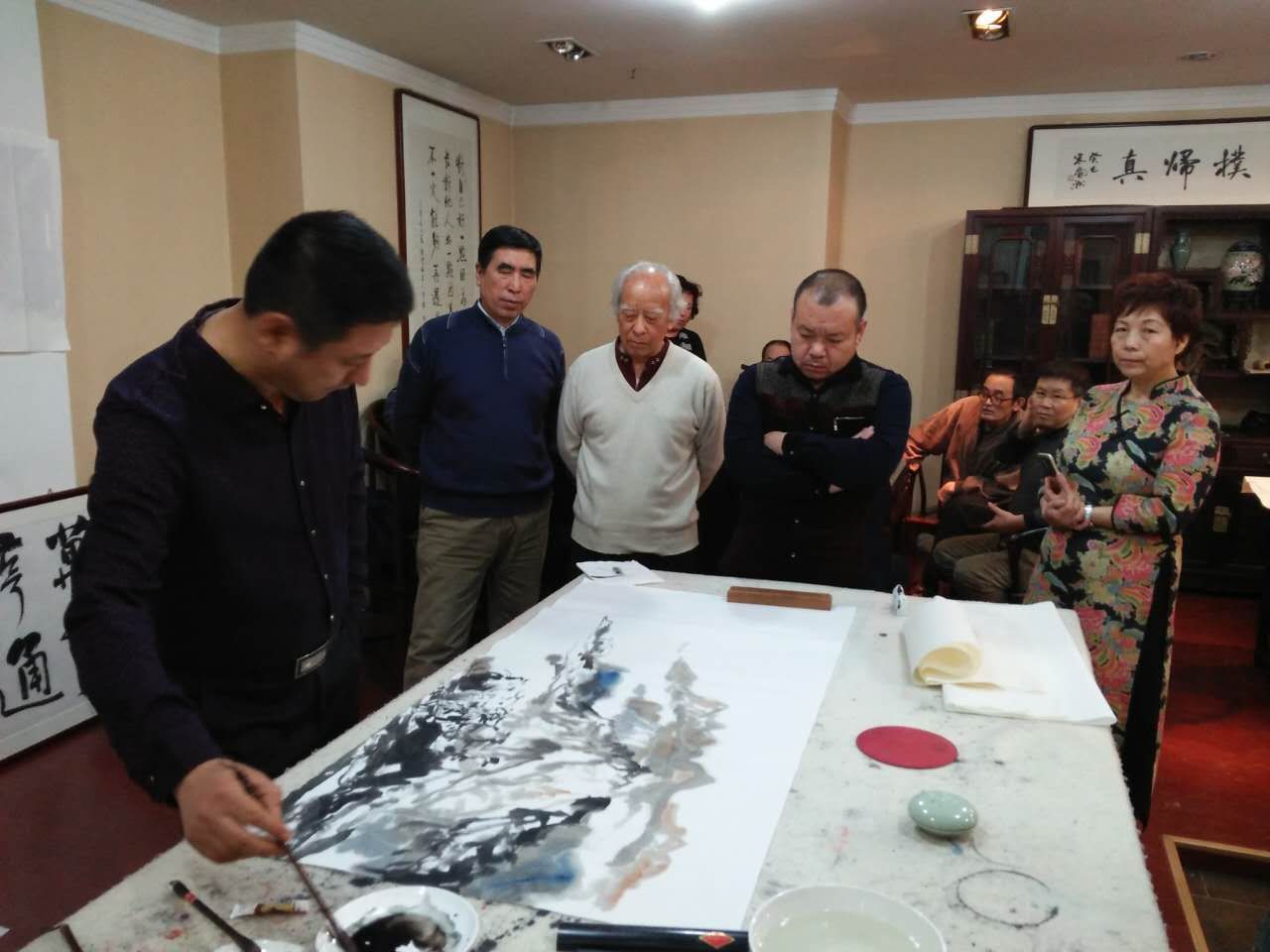 明月书画艺术馆开门红