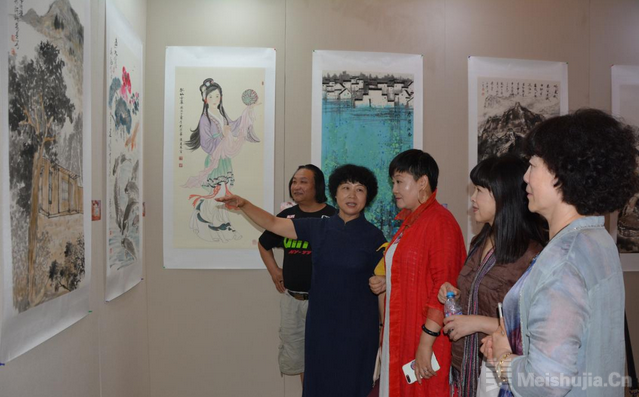 推动京津冀社区文化建设协同发展暨纪念建军90周年主题创作展览在民族文化宫拉开帷幕