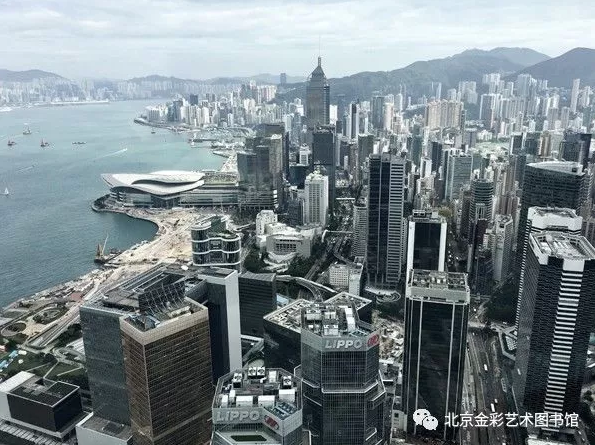 "笔润时代·图开新境 "中国美术作品2017年香港展在香港中银大厦举行