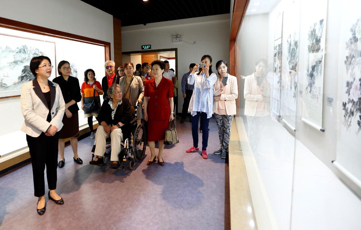 “为有暗香来——周国瑾书画艺术作品展” 于周怀民藏画馆开展