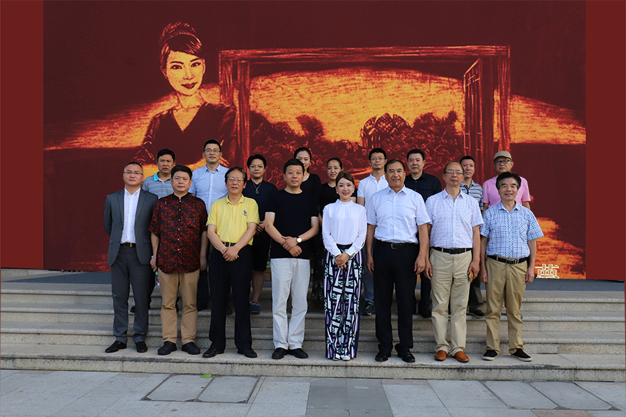 筑梦·蝶|云澜湾寻梦谢伟罡“梦想中国人”艺术巡展开幕