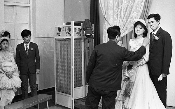13亿人的40年——老照片中的百姓生活变迁
