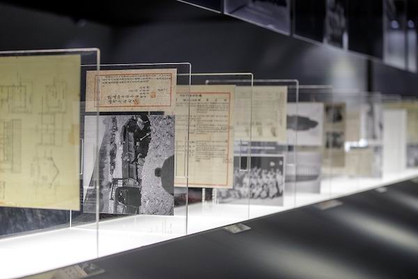 元旦观展指南：从董其昌看到黄荃崔白与“汉世雄风”