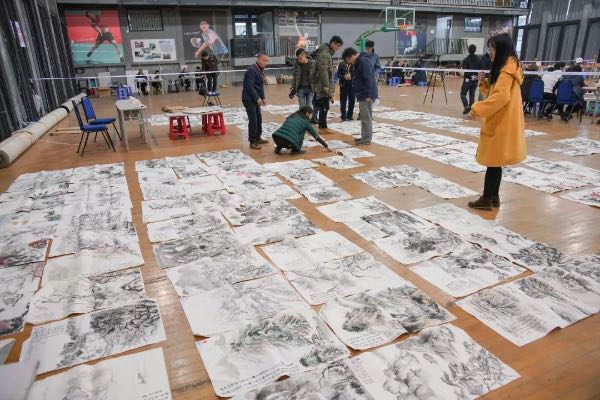 艺考报名APP添巨堵，“千军万马”难报名的背后