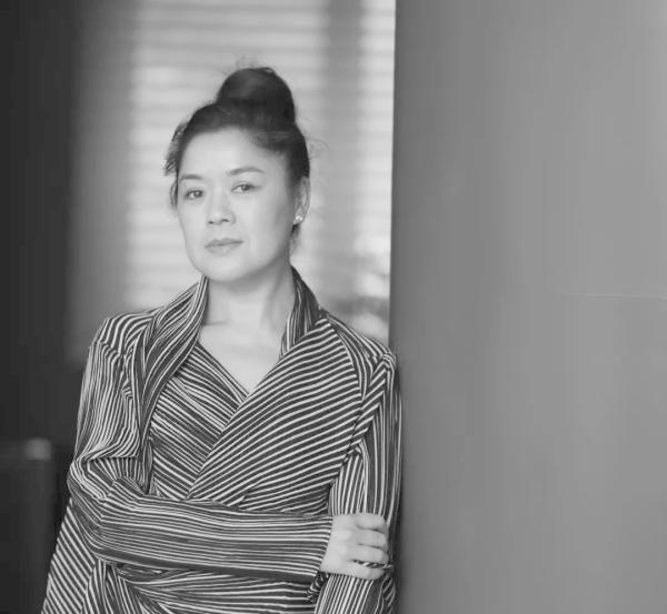 2018回眸中国当代艺术：仿佛焰火，有绽放，也有坠落