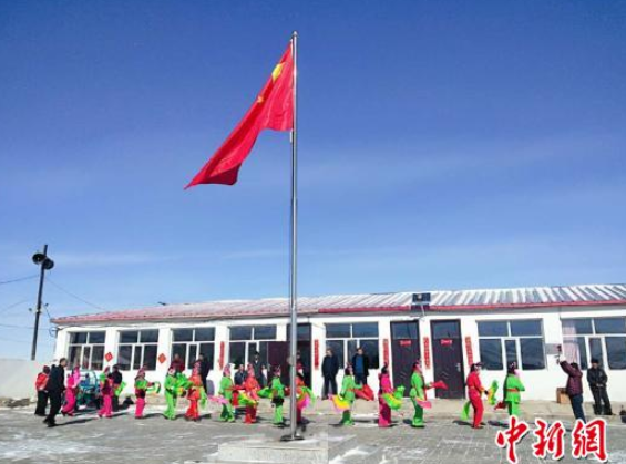 内蒙古西部乡村“复活”社火传统 为精神生活“脱贫”