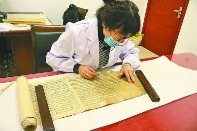 从敦煌莫高窟出土的12件古藏文写经完成修复看敦煌写经