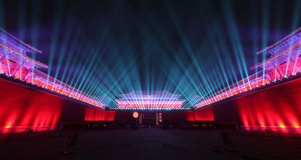 故宫灯光首秀：瑕不掩瑜，且待明年上元夜