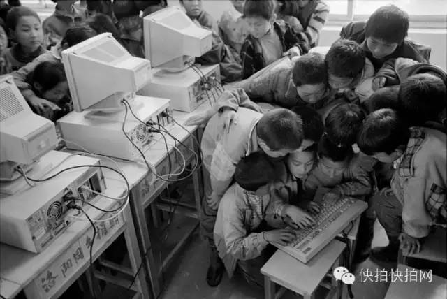 “大眼睛”拍摄者解海龙：盖了新学校，终于“报了仇”