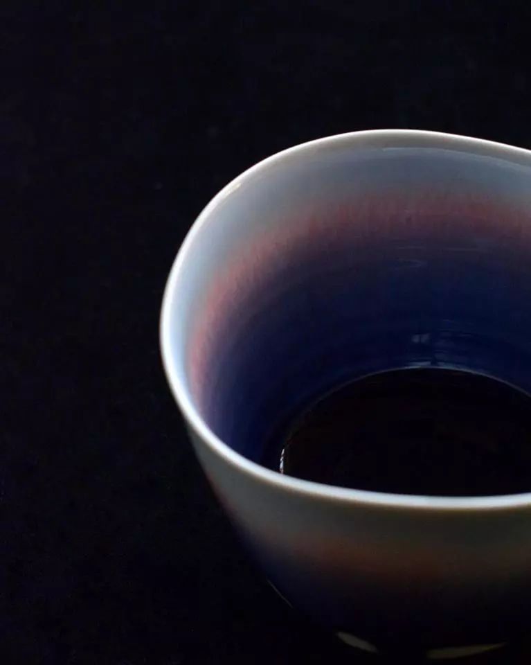 独家探访日本最美器物店，一年24场展览场场轰动