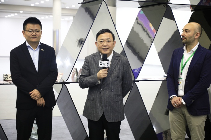 深圳设计周“设计游戏”装置盛大揭幕 探索中外设计领域合作新机遇